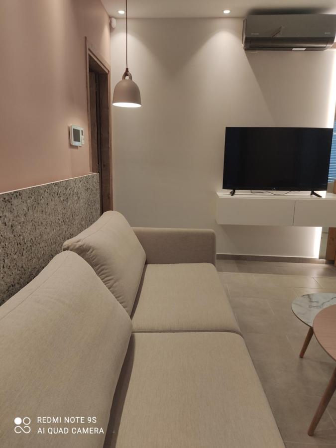 Pink Rose Luxury And Comfort Apartment At The Centre Of Preveza Eksteriør bilde